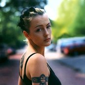 Holly Mcnarland - List pictures