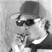 Eazy E - List pictures