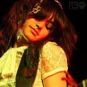 Howling Bells - List pictures