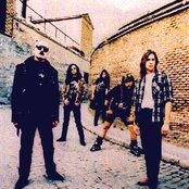 Angeles Del Infierno - List pictures