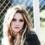 Ashlee Simpson - List pictures