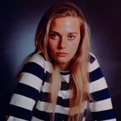 Peggy Lipton - List pictures
