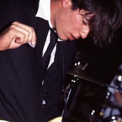 Bluebottle Kiss - List pictures