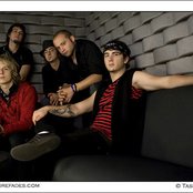 Quietdrive - List pictures