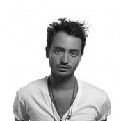 Ry Cuming - List pictures