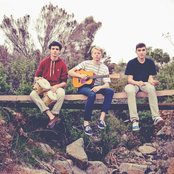 Dirty Gold - List pictures