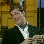 Stephen Fry - List pictures