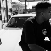 Azizi Gibson - List pictures