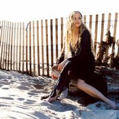 Charlotte Martin - List pictures