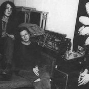 Levitation - List pictures