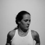 Tiê - List pictures