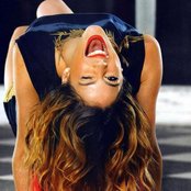 Martina Stoessel - List pictures