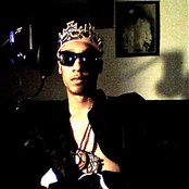 Lewis - List pictures