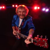 Kevin Bloody Wilson - List pictures