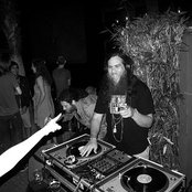 Carlos Niño - List pictures