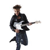 Daniel Oliver - List pictures