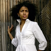 Nneka - List pictures