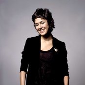 Cibelle - List pictures