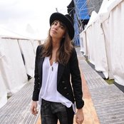 Deborah De Corral - List pictures