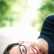 Chris August - List pictures