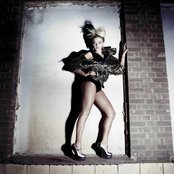 Laura Steel - List pictures