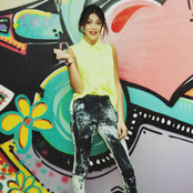 Martina Stoessel - List pictures