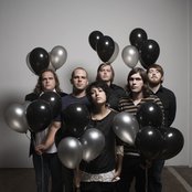 Far-less - List pictures