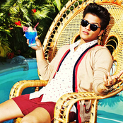 Bruno Mars - List pictures