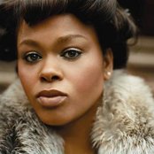 Jill Scott - List pictures