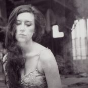 Lera Lynn - List pictures