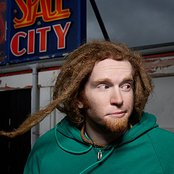 Newton Faulkner - List pictures