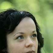 Allison Crowe - List pictures