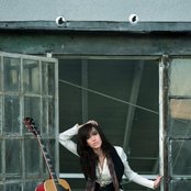 Kate Voegele - List pictures