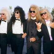 Poison - List pictures