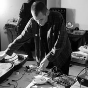 Constrain - List pictures