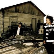 Laze & Royal - List pictures