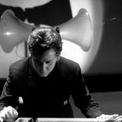 Arnold Dreyblatt - List pictures