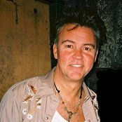 Paul Young - List pictures