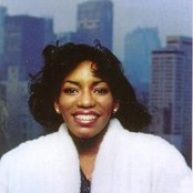 Stephanie Mills - List pictures
