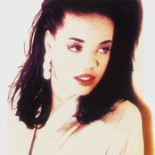 Evelyn Champagne King - List pictures