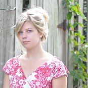 Basia Bulat - List pictures