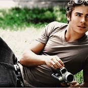 Zac Efron - List pictures