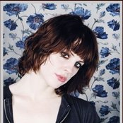 Brody Dalle - List pictures