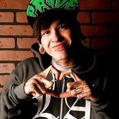 T. Mills - List pictures