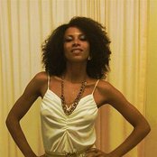 Escort - List pictures