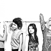 The Coathangers - List pictures