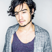 Tiago Iorc - List pictures