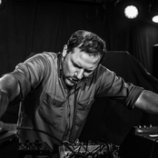 Aaron Dilloway - List pictures