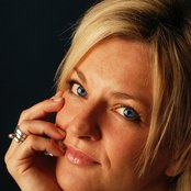 Claire Martin - List pictures