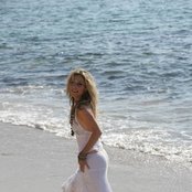 Jennifer Paige - List pictures